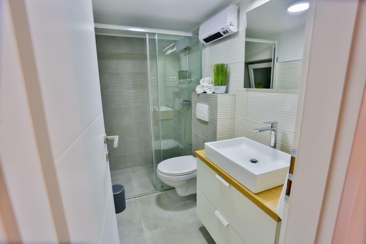 Apartman Dioniz Split Bagian luar foto